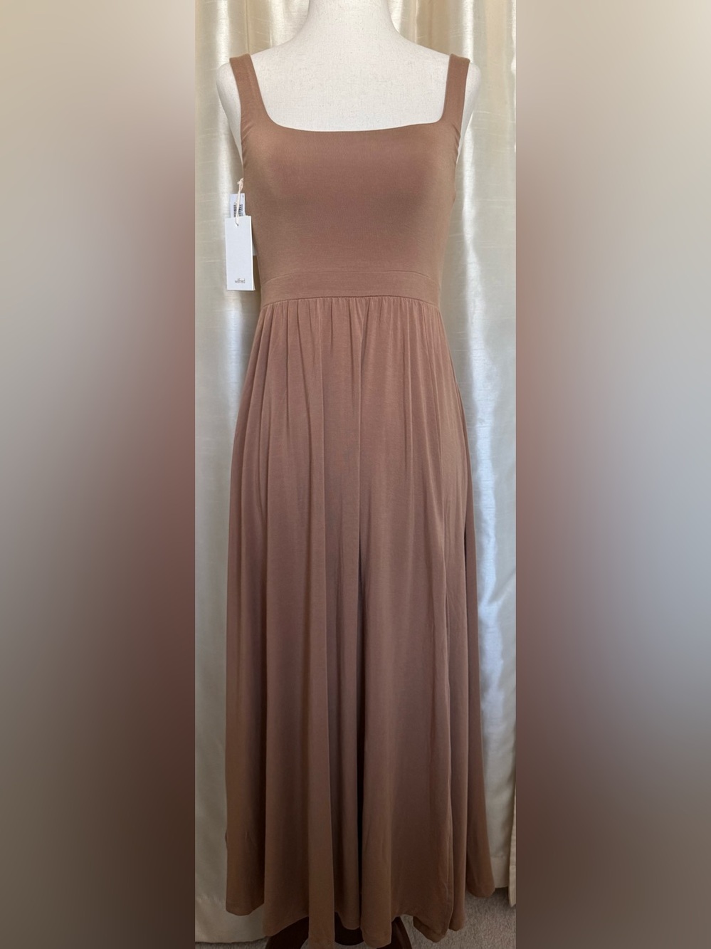 NWT Wilfred Market Slit Midi Dress